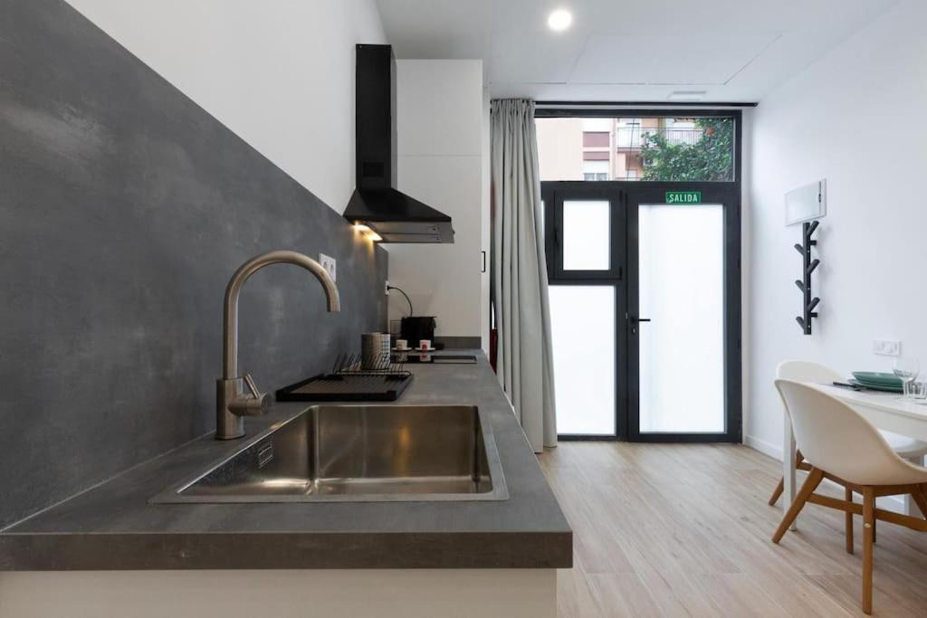 Apartament Nuevo Loft En Playa Y Cerca Del Centro, Ac Y Wifi Walencja Zewnętrze zdjęcie